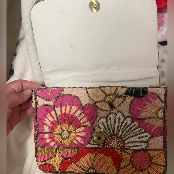 Lulus Floral Beaded purse with sequins - Picture 13 of 13